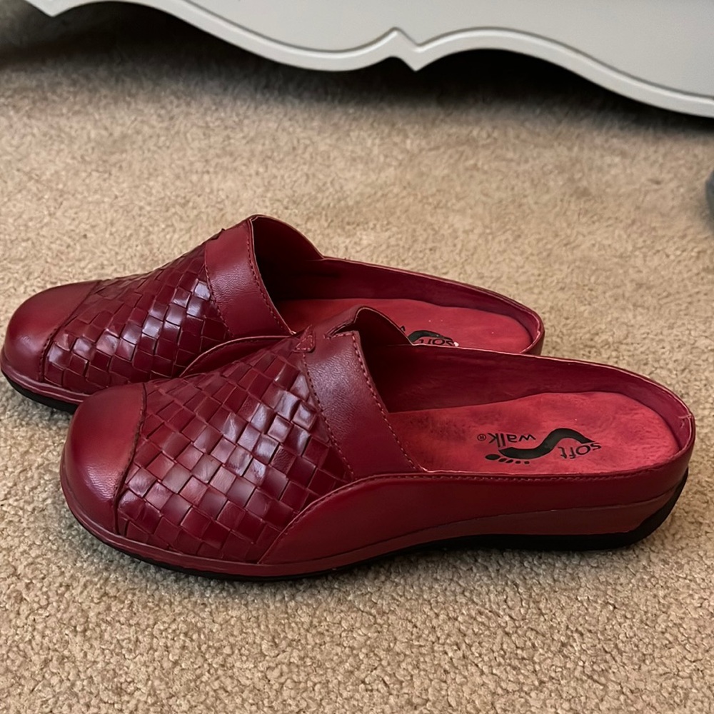 Soft Walk mules